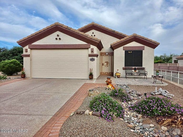 552 W Royal Troon Pl photo 1
