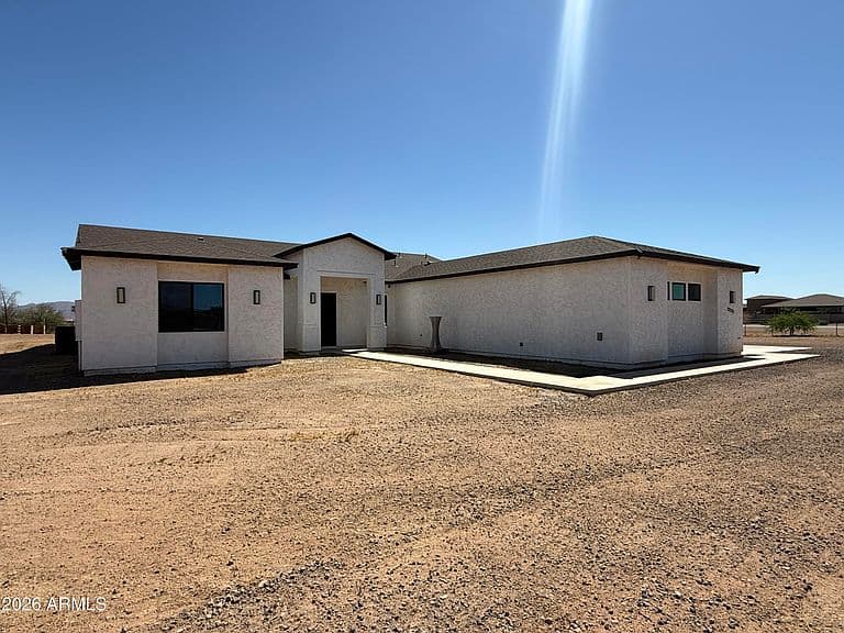 22227 W DIXILETA Drive photo 1