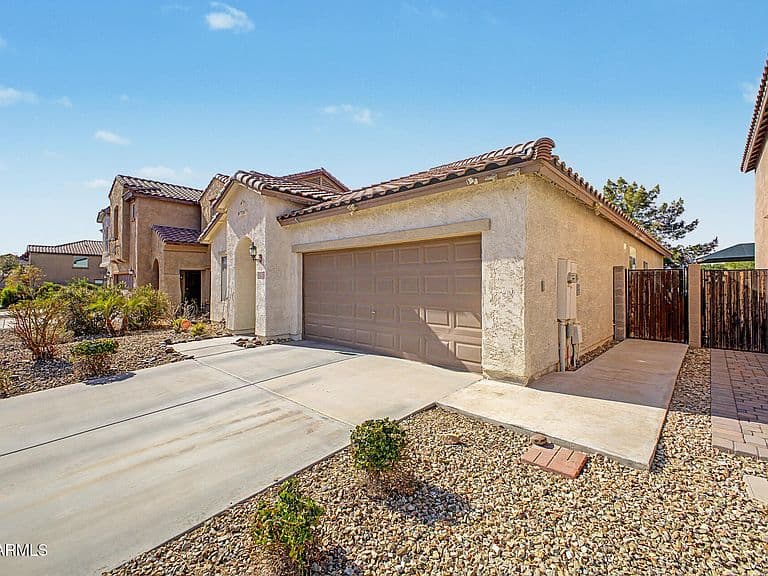 5712 W MILADA Drive photo 2