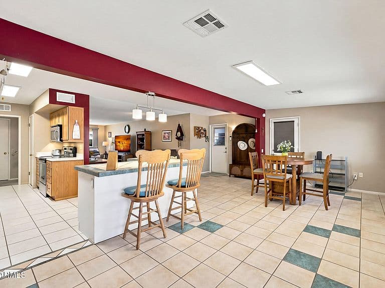 9810 W BLUE RIDGE Drive photo 4