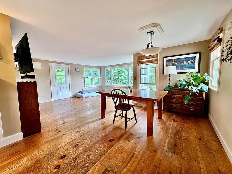 137 Stratton Arlington Road photo 1