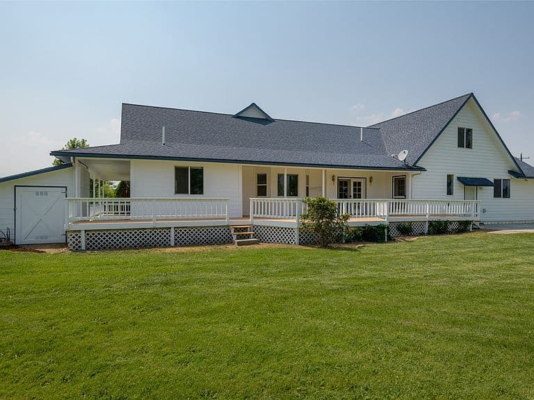 4498 Sunburst Ln photo 4