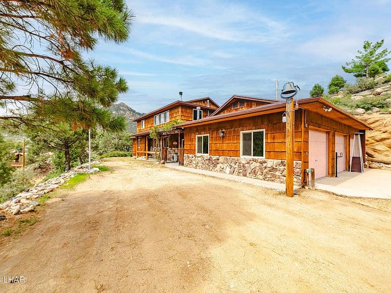 6795 E Ponderosa Dr photo 3