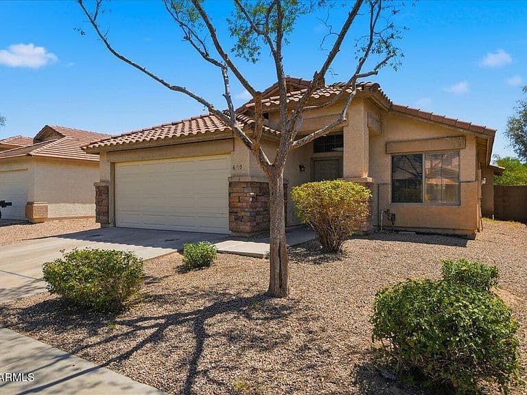 6915 S 50TH Drive photo 4