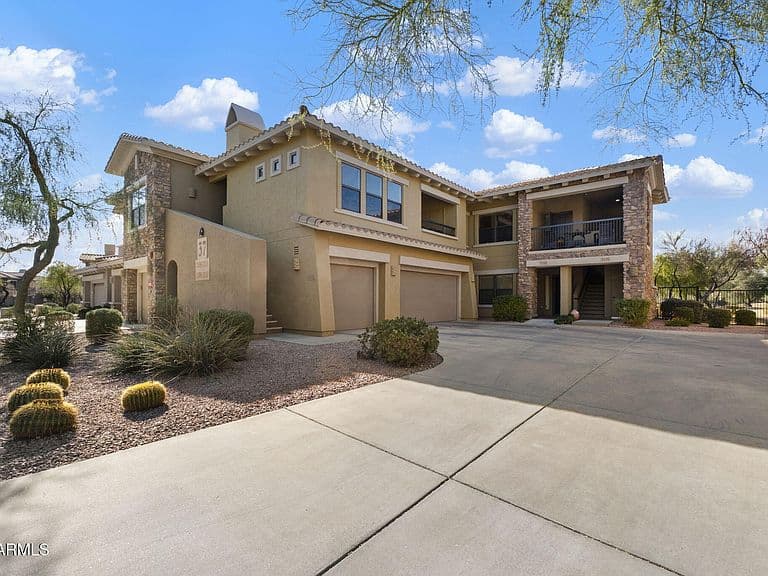 21320 N 56th St Unit 2110 photo 2