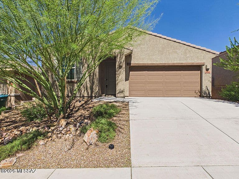 14043 E Golden Oaks Rd photo 1