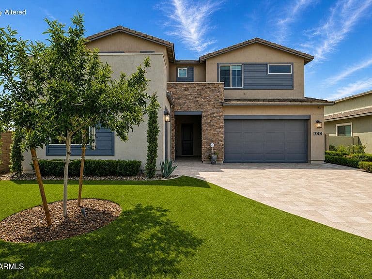 1373 E LODGEPOLE Court photo 1