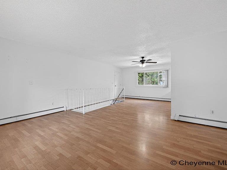 4400 Everton Dr photo 2