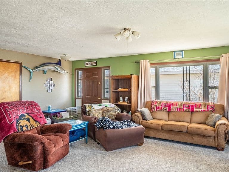 1109 N Crawford Ave photo 3