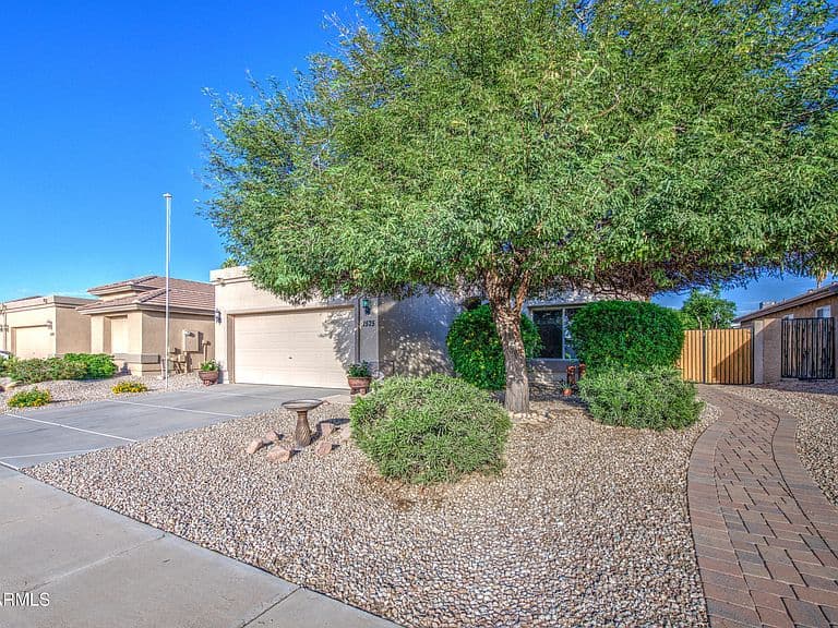 1575 S APACHE Drive photo 3