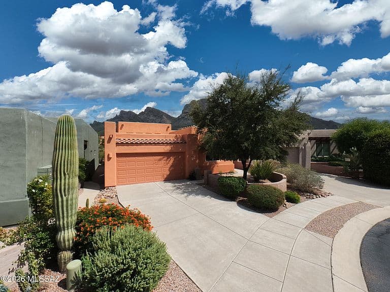 9836 N Wide Sky Dr photo 3