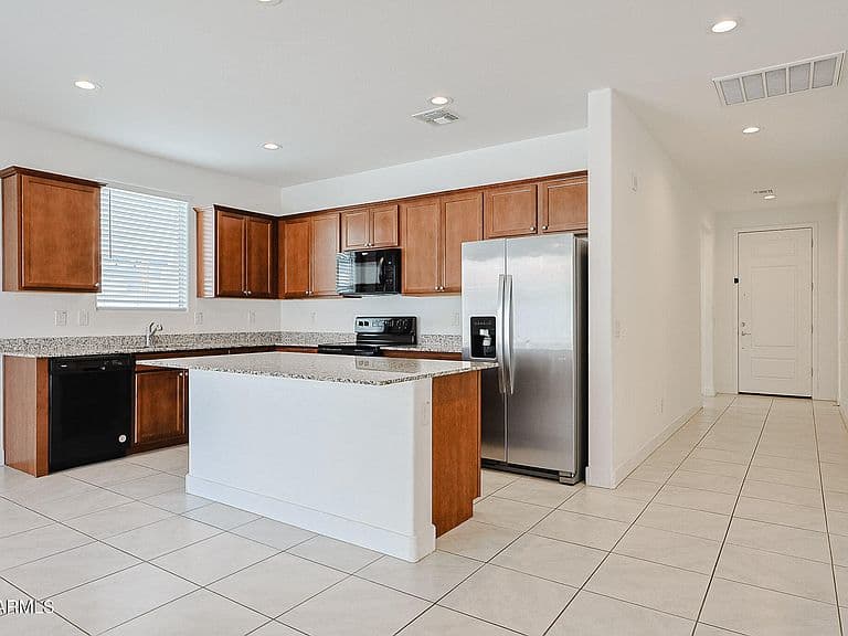 10966 W MELVIN Street photo 4