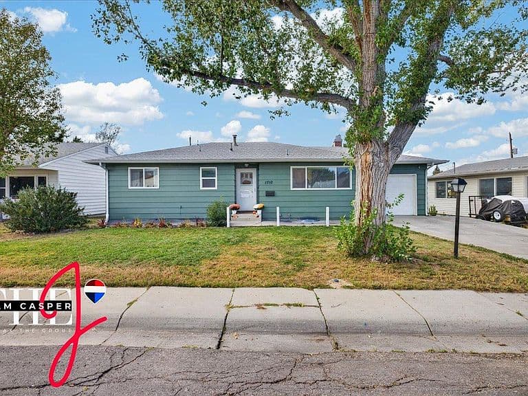 1710 Lennox Ave photo 3