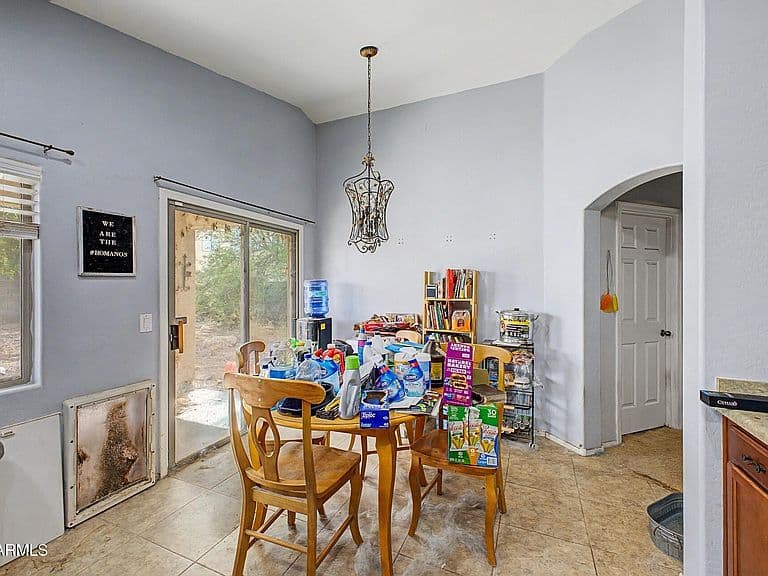36781 W Mondragone Lane photo 4