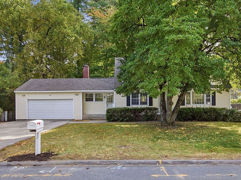 3 Alice Drive photo 3