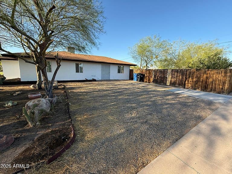 4301 N 15TH Drive photo 4