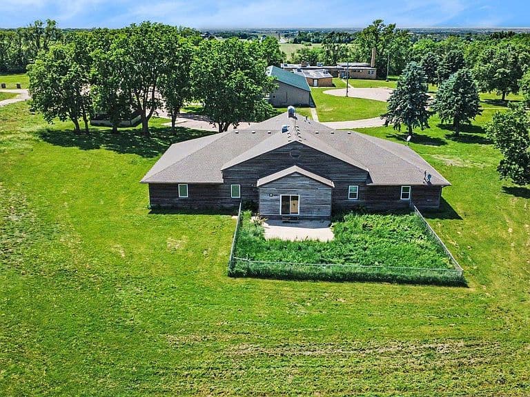 47256 State Highway 46 photo 1