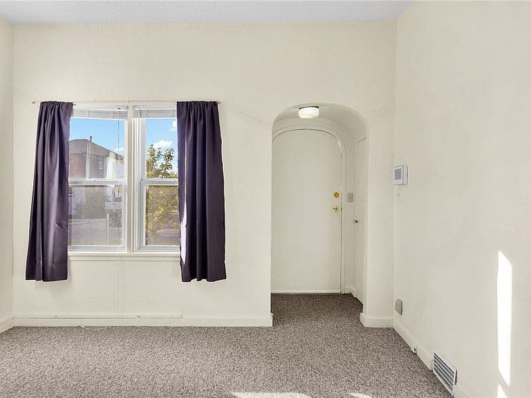 117 Terry Ave photo 5