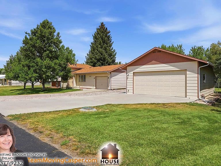 2057 N Sage Rd photo 1