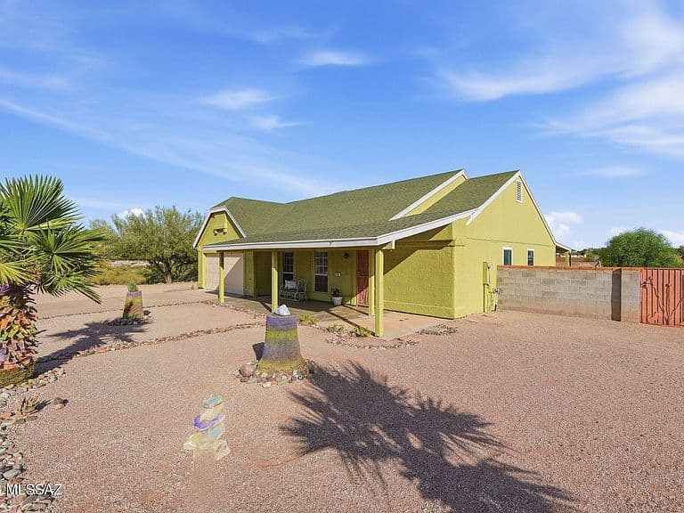 2801 W Calle Gardenias photo 4