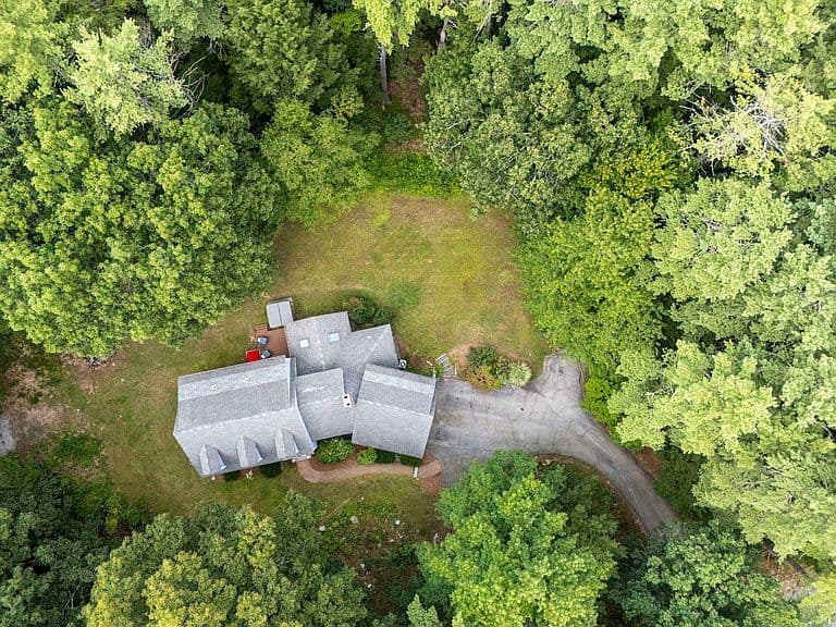 14 Fieldstone Drive photo 3