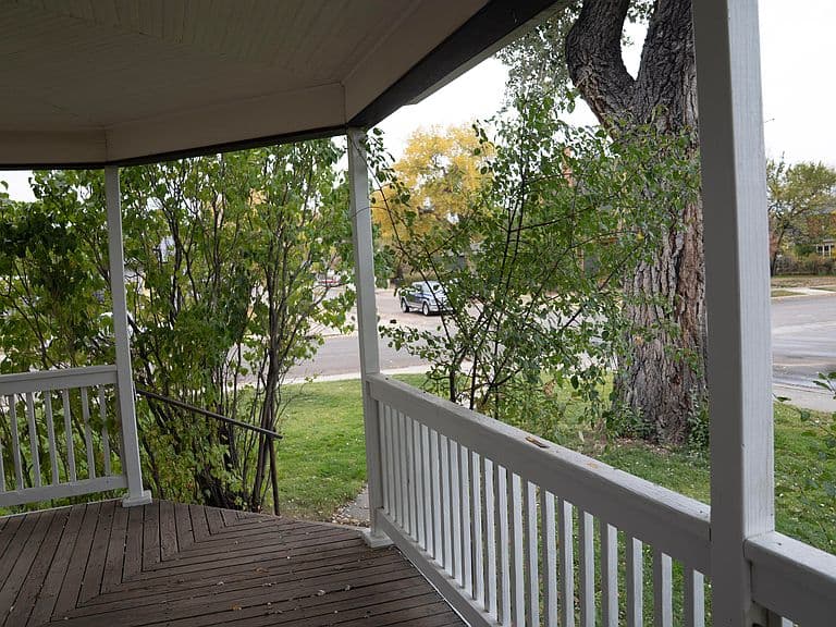603 Sumner St photo 4