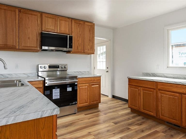 4219 Arden Ave photo 4