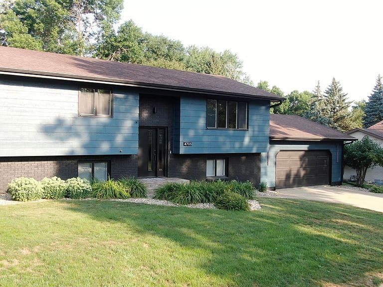4705 S Woodwind Ln photo 2