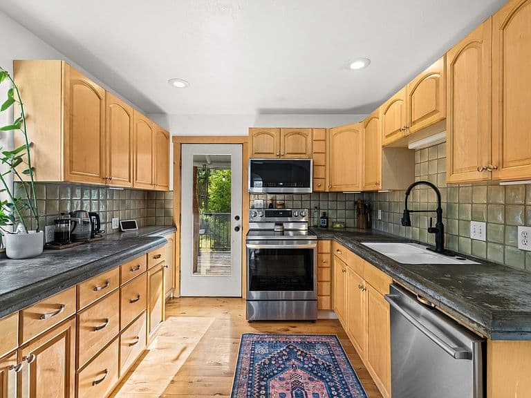 111 N Aspen Dr photo 3