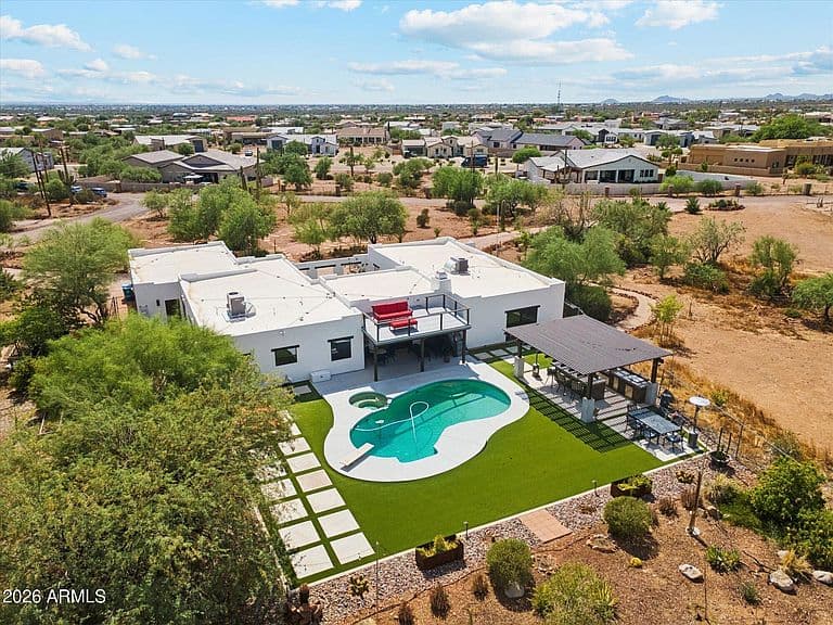 651 N VAL VISTA Road photo 4