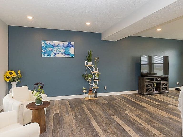 5717 Sunridge Dr photo 3