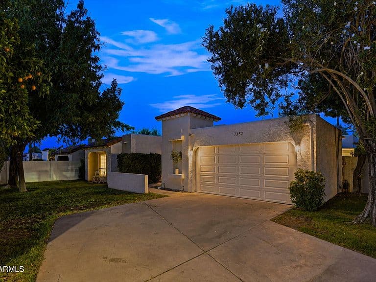 7352 E VALLEY VISTA Drive photo 5