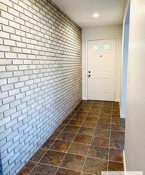 4316 E 107 N photo 4