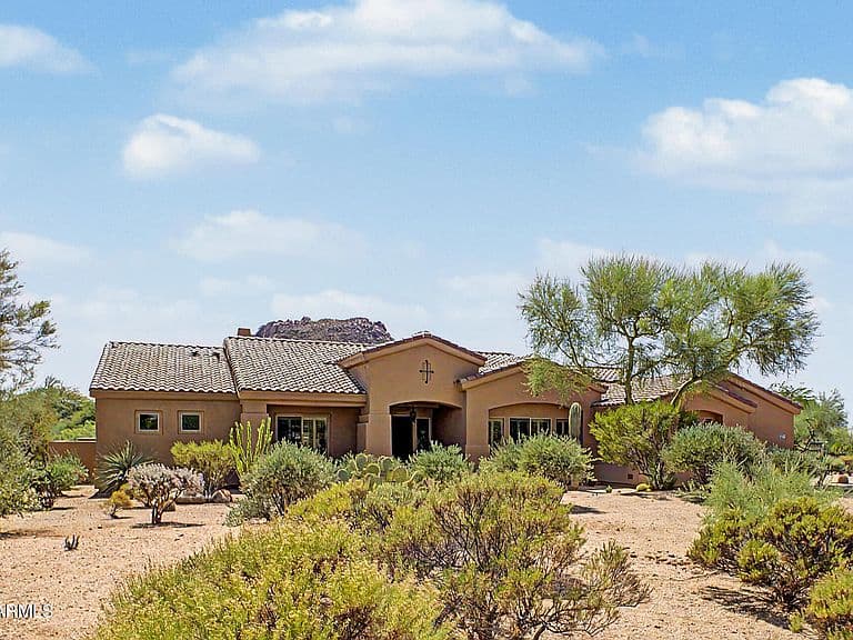 11427 E PINON Drive photo 1