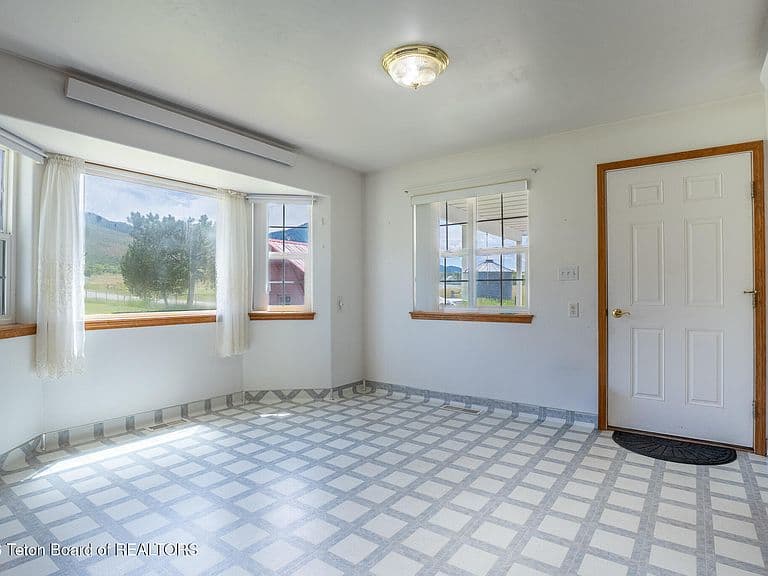 52 County Road 151 photo 5
