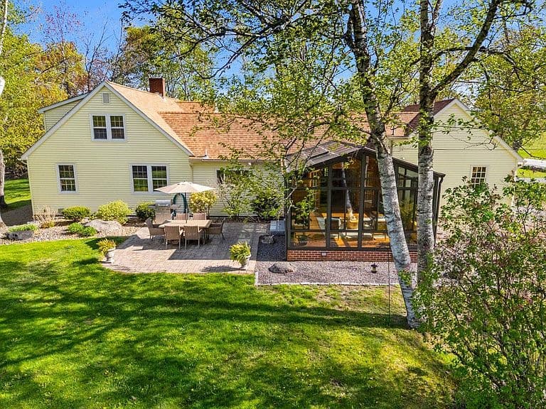76 Dow Road photo 4