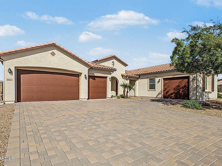 23144 E PARKSIDE Drive photo 3