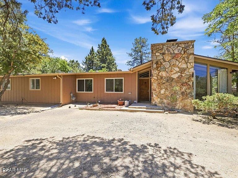 1133 Copper Basin Rd photo 1