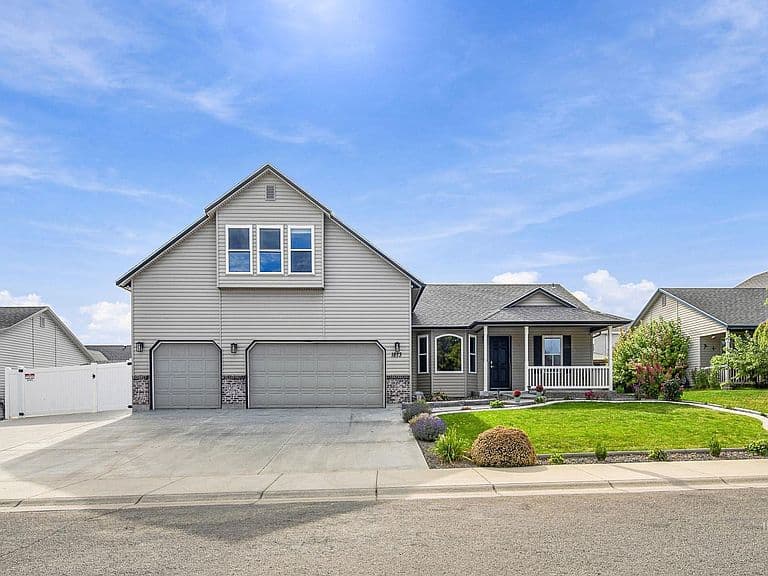 1873 W Yukon Dr photo 2