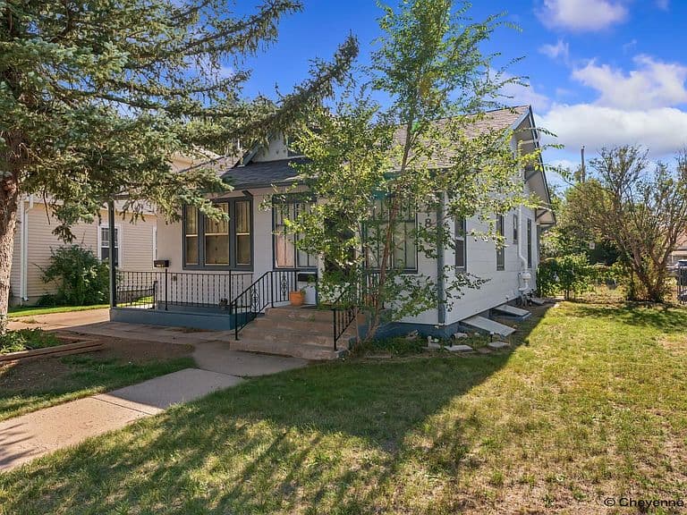 2808 Bent Ave photo 1