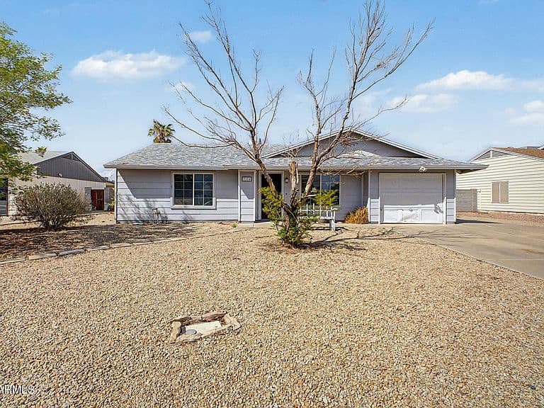 7214 W DESERT COVE Avenue photo 3