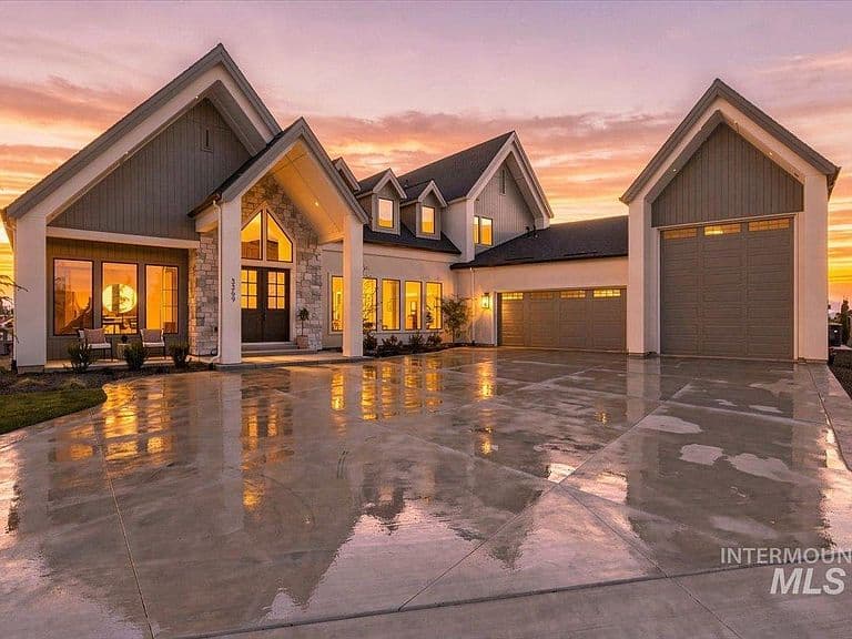 3368 N Harvest Moon Way photo 1