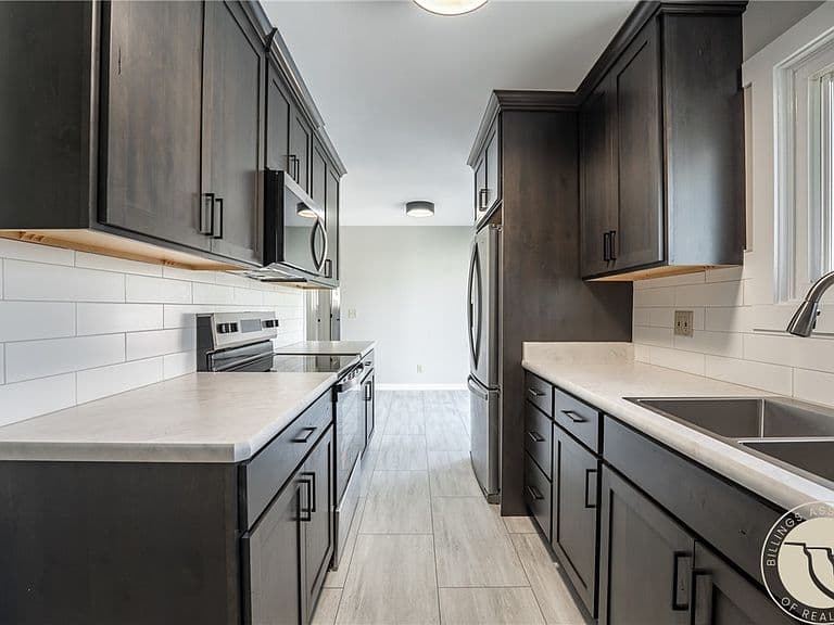 1611 Cook Ave photo 5