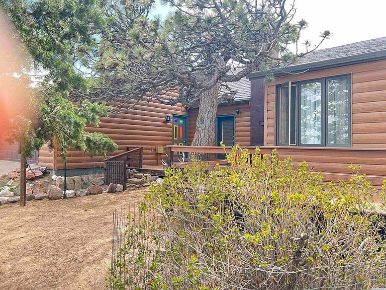 1046 Lookout Dr photo 1