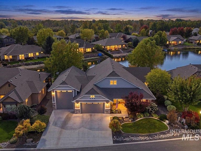 12093 W Pinewood River Ln photo 1
