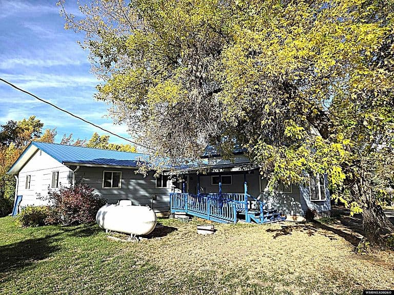 206 S 3rd St photo 2