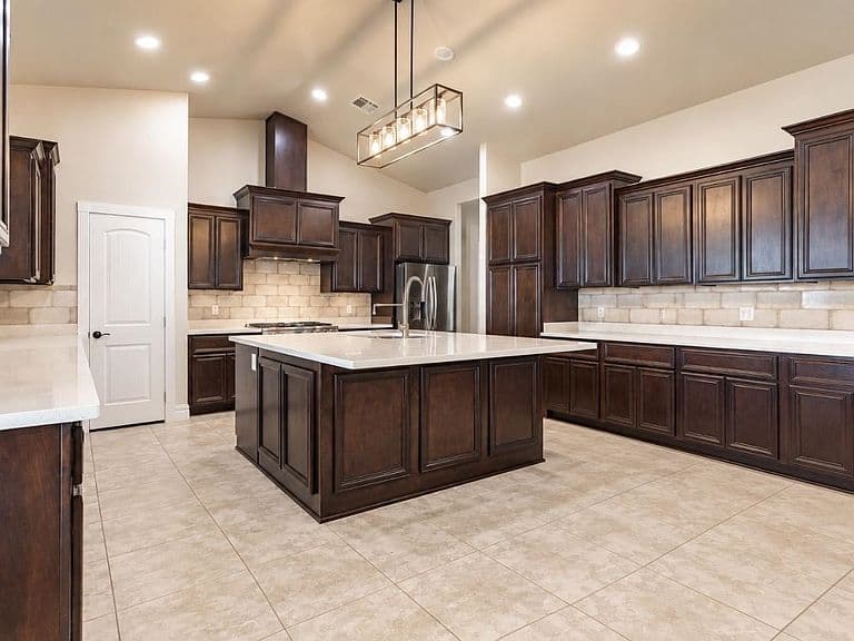 2070 S Araby Rd photo 5