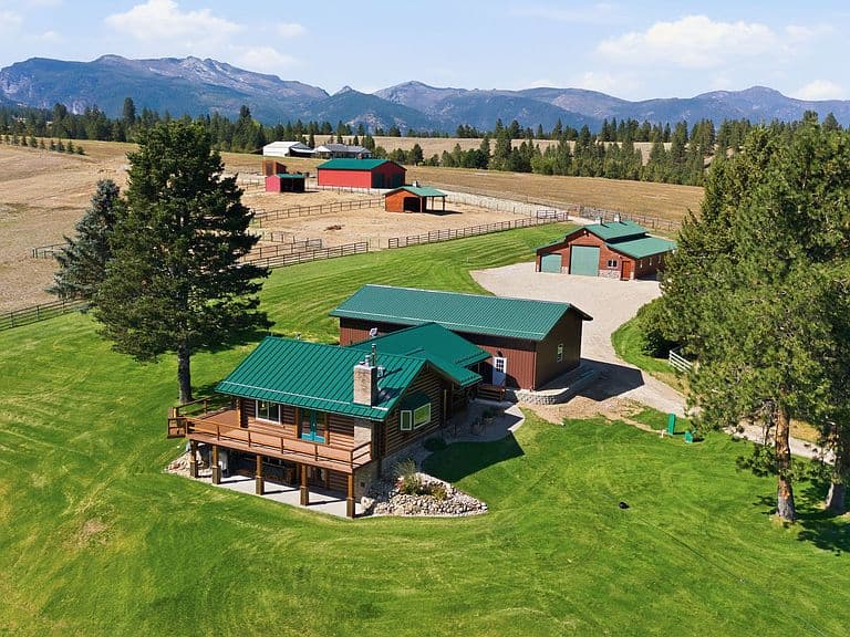 1335 Country Rd photo 5