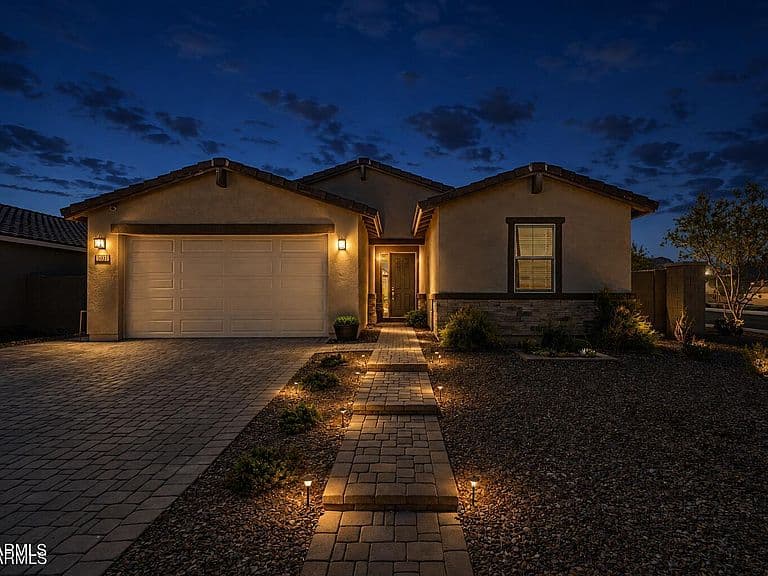 5065 W KARL Street photo 2