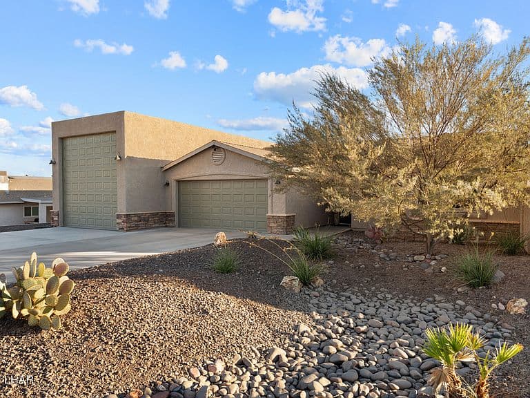3235 Poppy Trail Pl photo 2